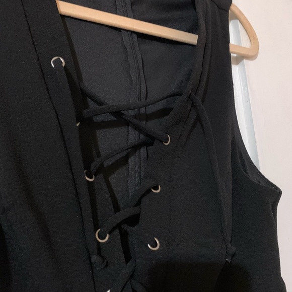 UO Lace-Up Romper - Picture 3 of 6